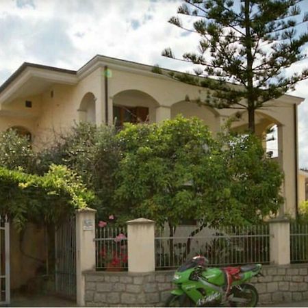 Il Comandante Villa Santa Maria Navarrese Bagian luar foto